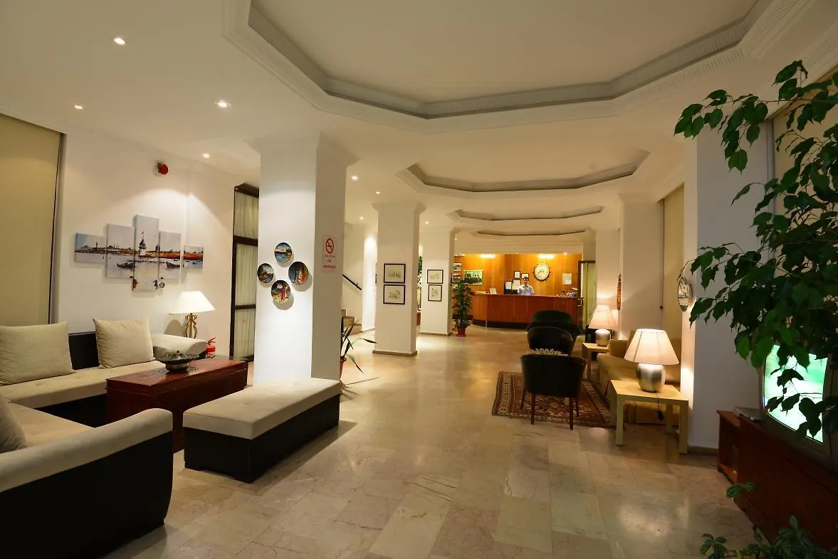 Diva Hotel 伊丘美勒